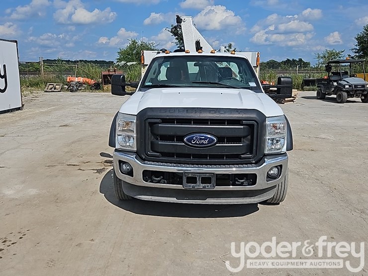 2015-ford-f550-image-7