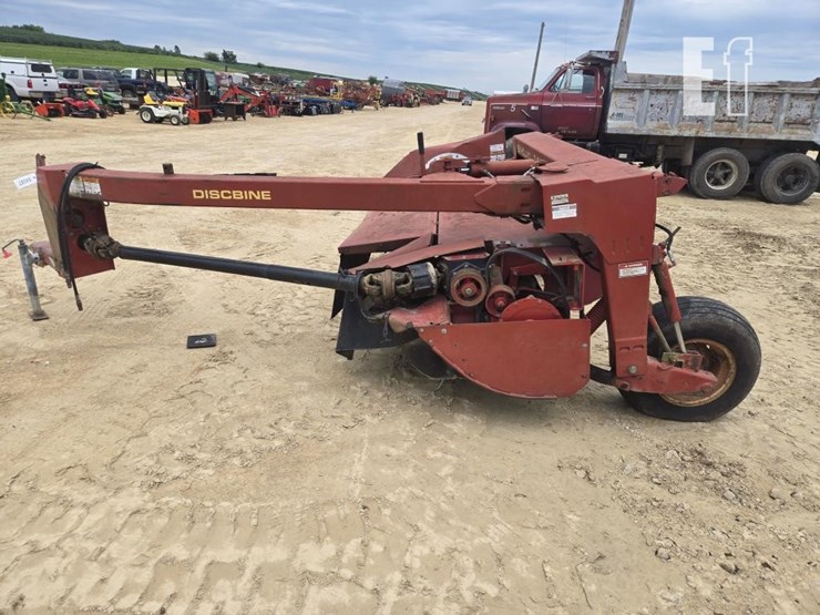 new-holland-1411-image-14