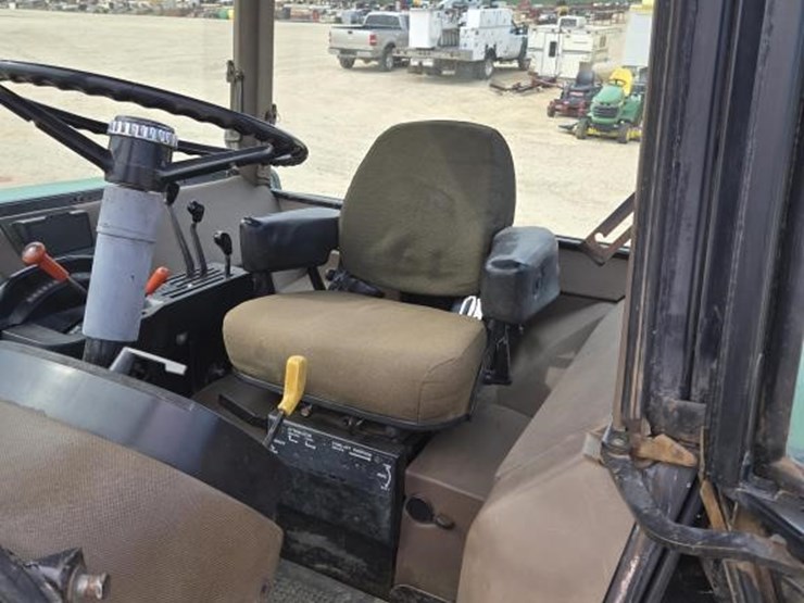 john-deere-4050-image-15