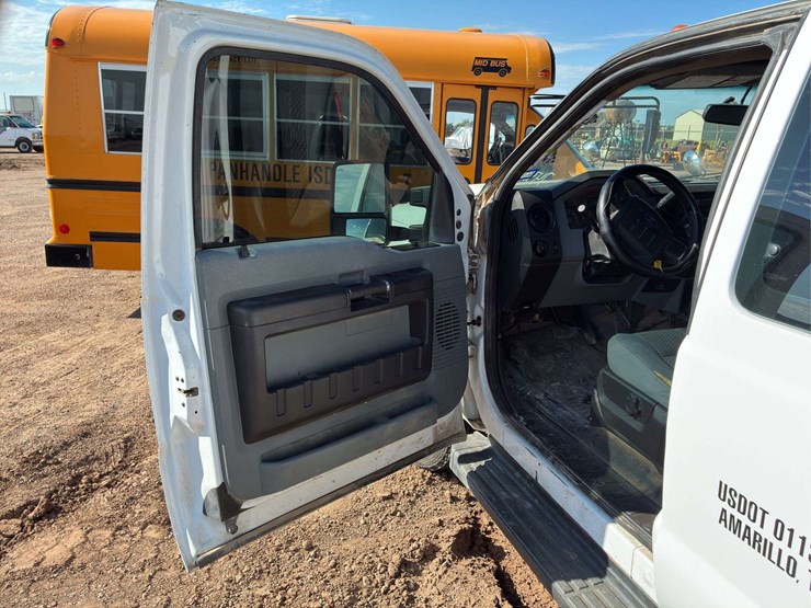 2016-ford-f350-image-8