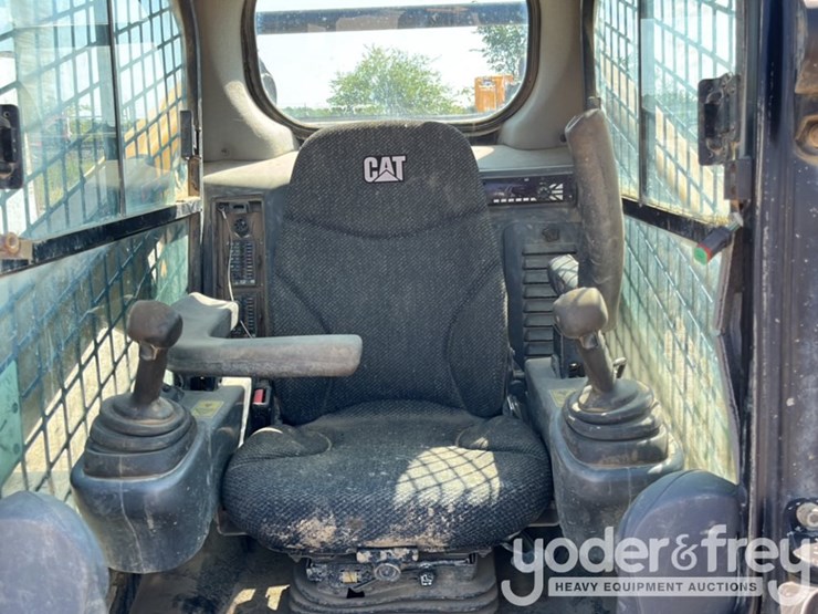 2018-caterpillar-289d-image-23