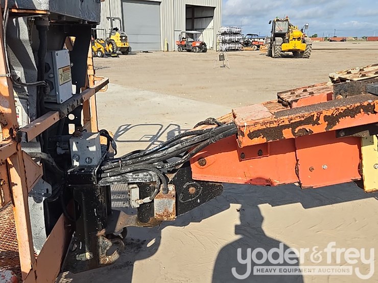 2017-jlg-800s-image-29