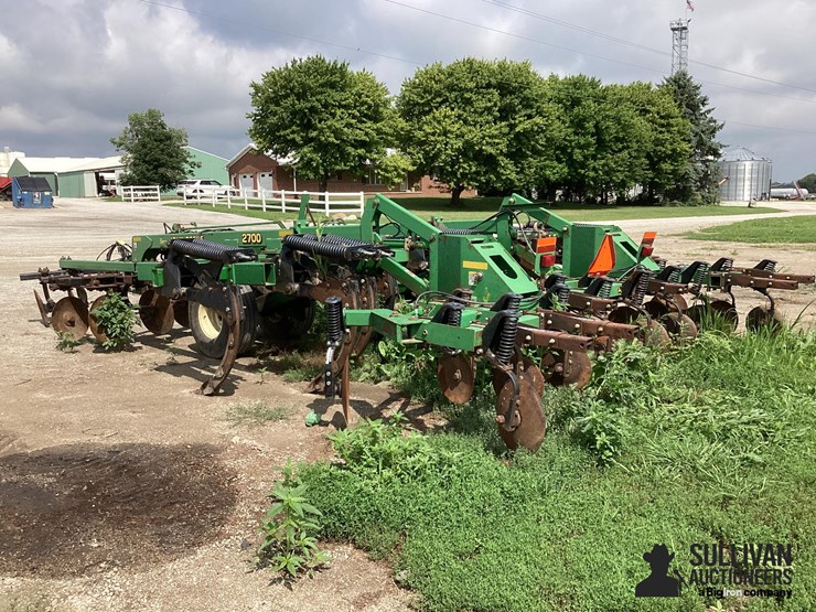 john-deere-2700-image-7