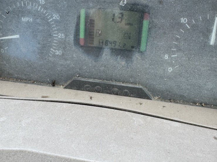 john-deere-7330-image-14