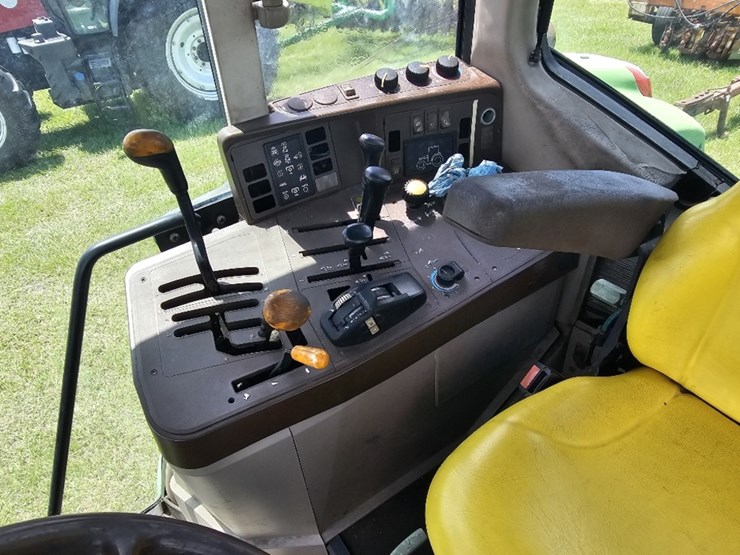 john-deere-6420-image-11