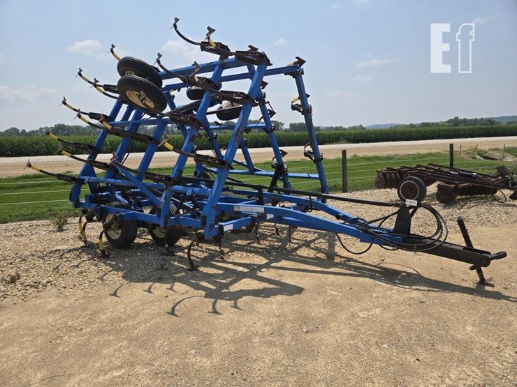 dmi-26'-field-cultivator-3777-image-1