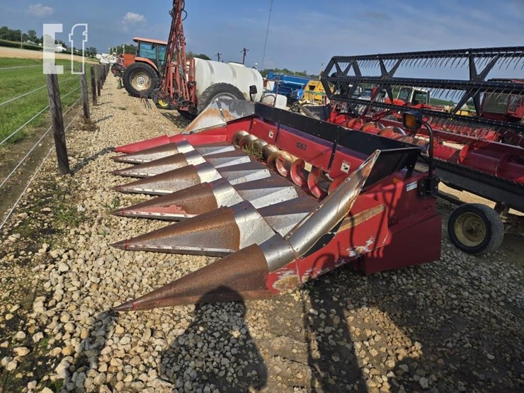 case-ih-1063-image-7