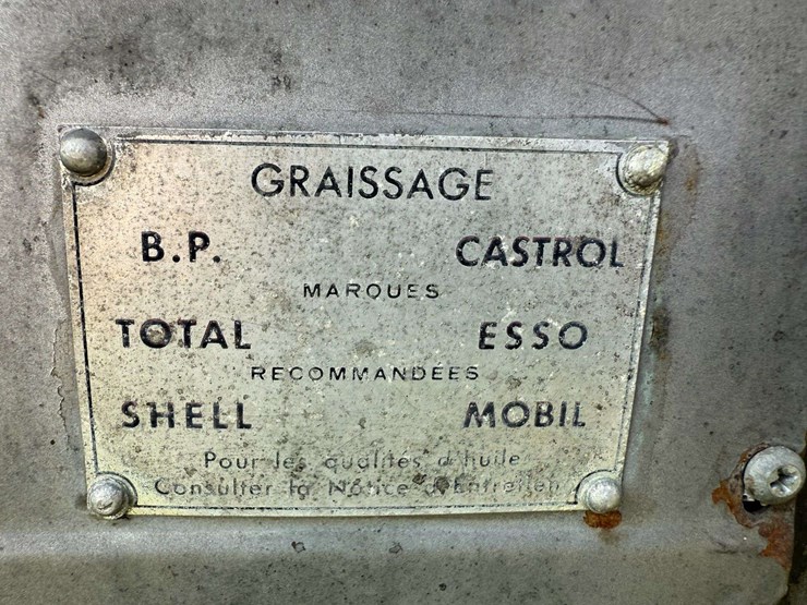 massey-ferguson-825-image-20