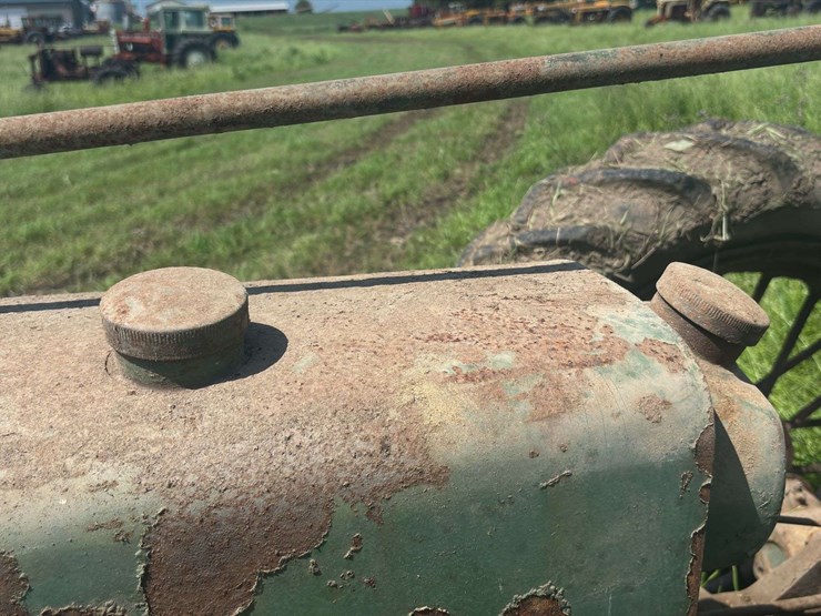 john-deere-model-b-image-38