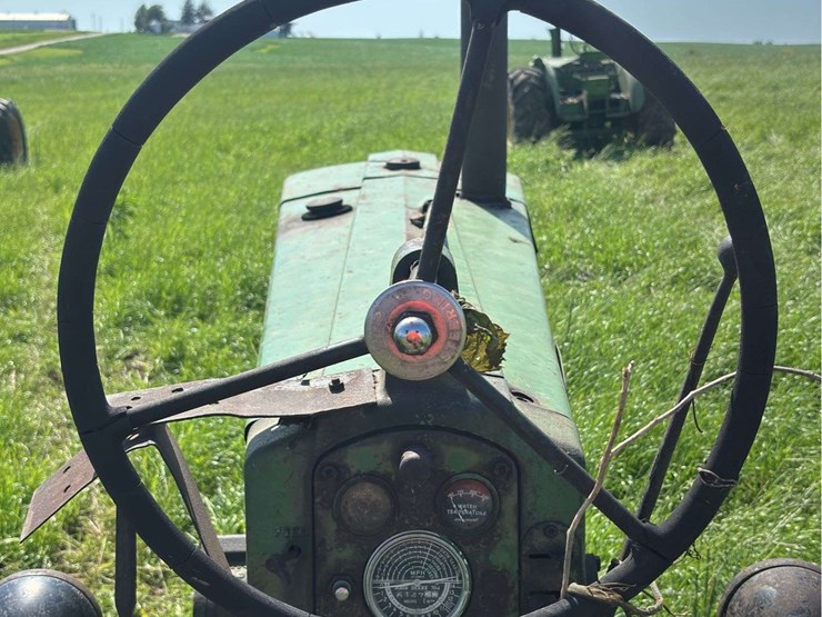 john-deere-70-image-43