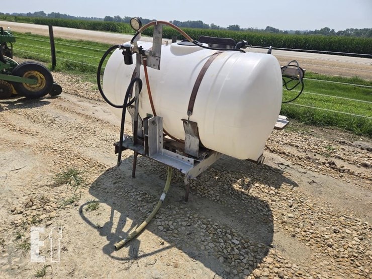 3pt-sprayer-300-gallon-3834-image-2