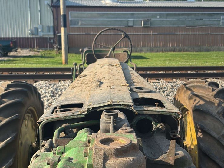 john-deere-720-image-10