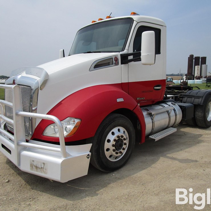 2016 KENWORTH T680