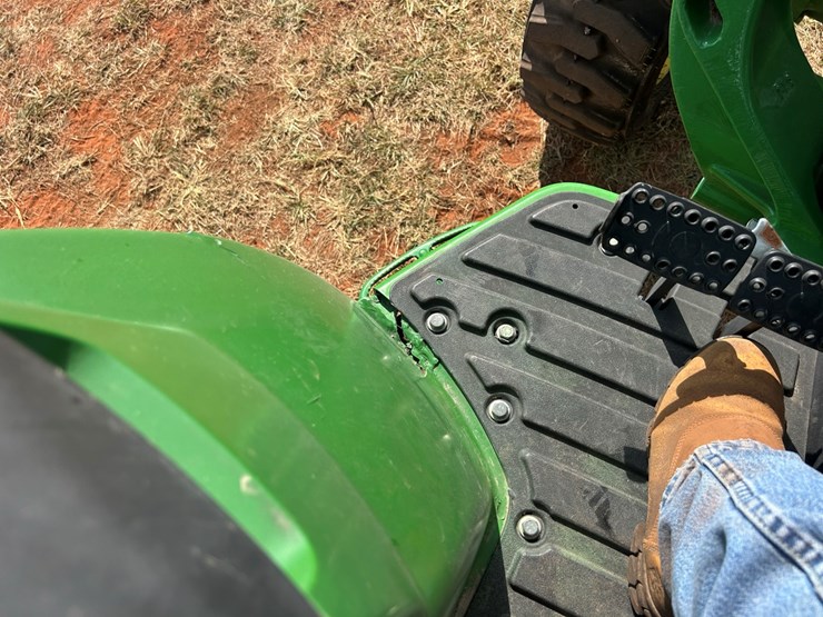 2020-john-deere-4044m-image-27