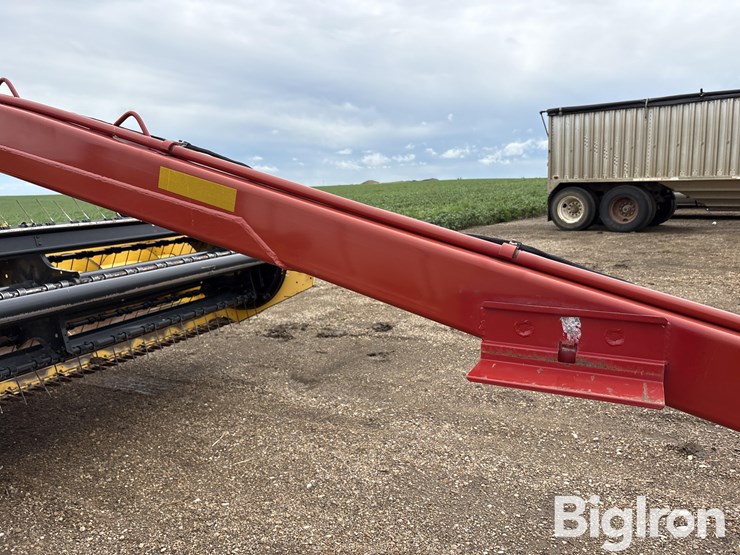 2014-new-holland-h7150-image-14