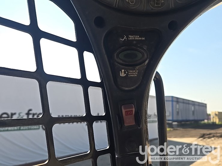 2019-bobcat-t590-image-48