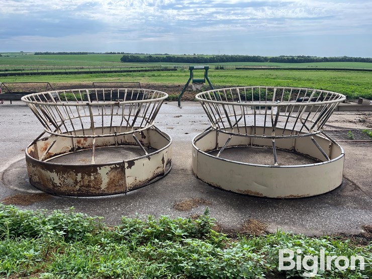 bale-feeders-image-4
