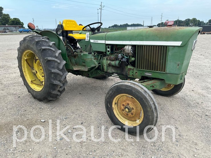 john-deere-830-image-3