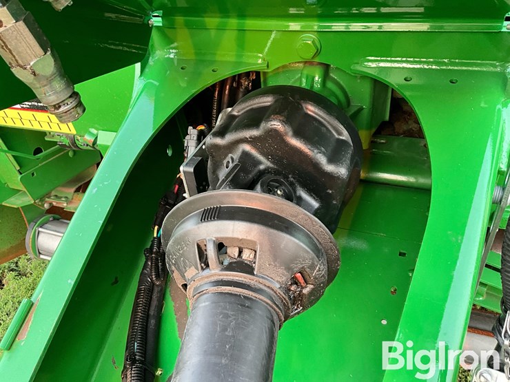 2021-john-deere-560r-image-17