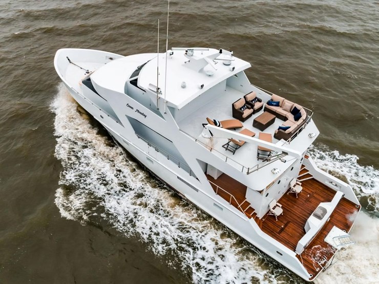 #18-•-2003-breaux-brothers-85'-yacht-|-"come-monday"-image-2