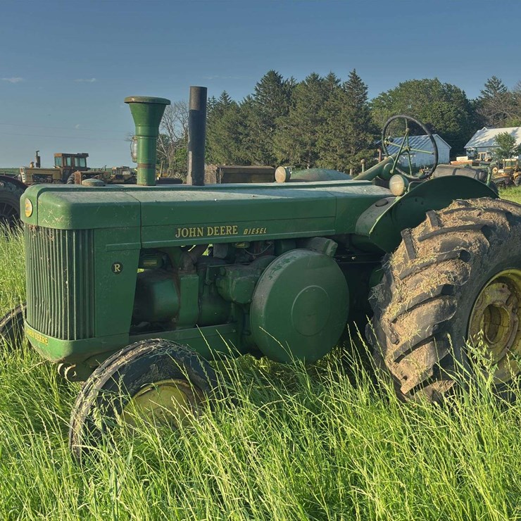 JOHN DEERE R