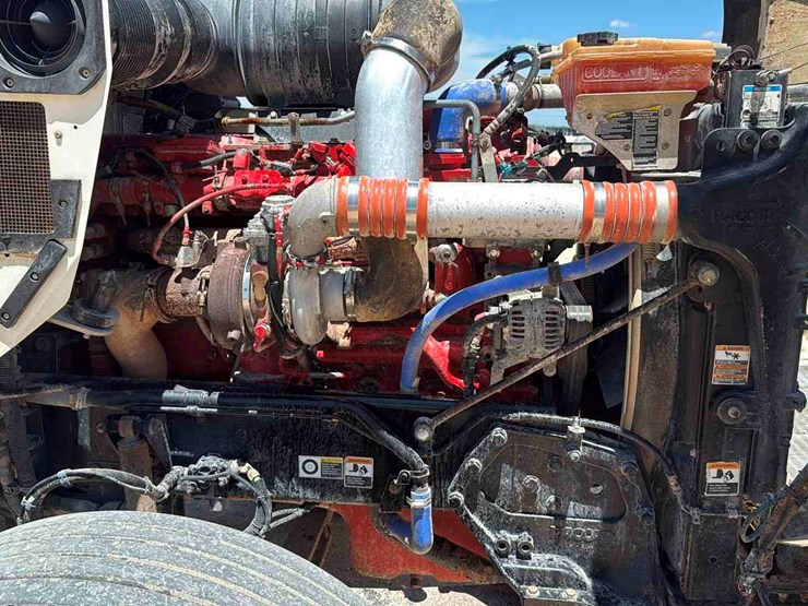 2015-kenworth-t800-image-16