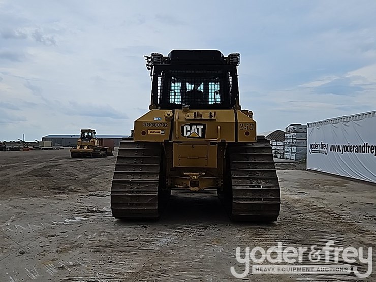 2019-caterpillar-d6n-lgp-image-4