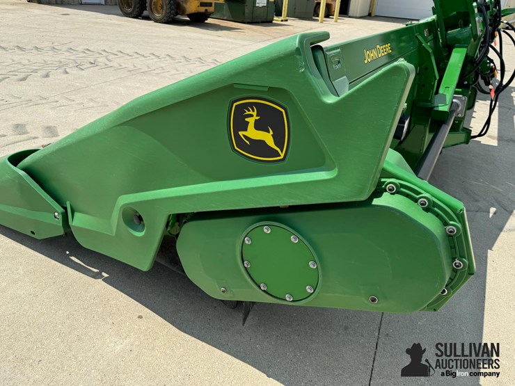2023-john-deere-c12f-image-19