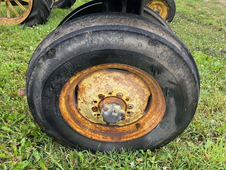 john-deere-2510-image-11