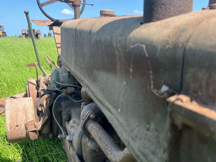 john-deere-model-b-image-11