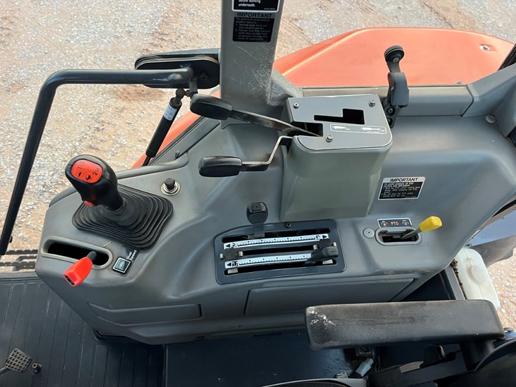 kubota-m105s-image-16