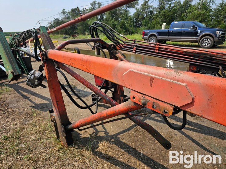 john-deere-3020-image-12