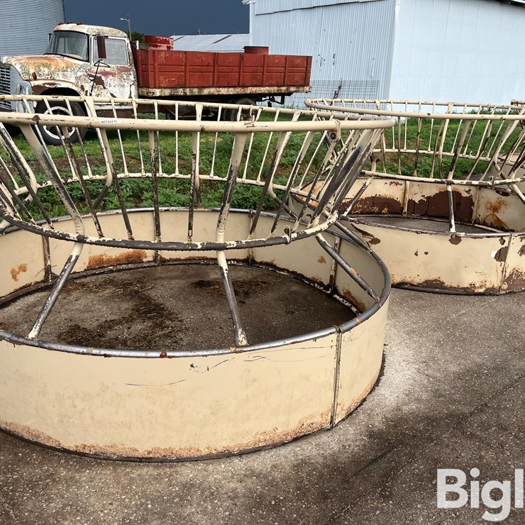 Bale Feeders