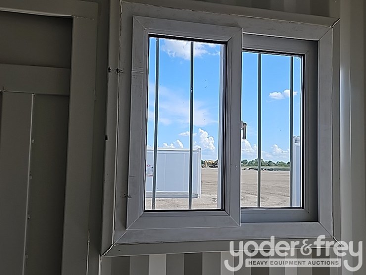 unused-12'-mini-container,-pedestrian-door,-lock-box,-window,-fork-pockets-image-21