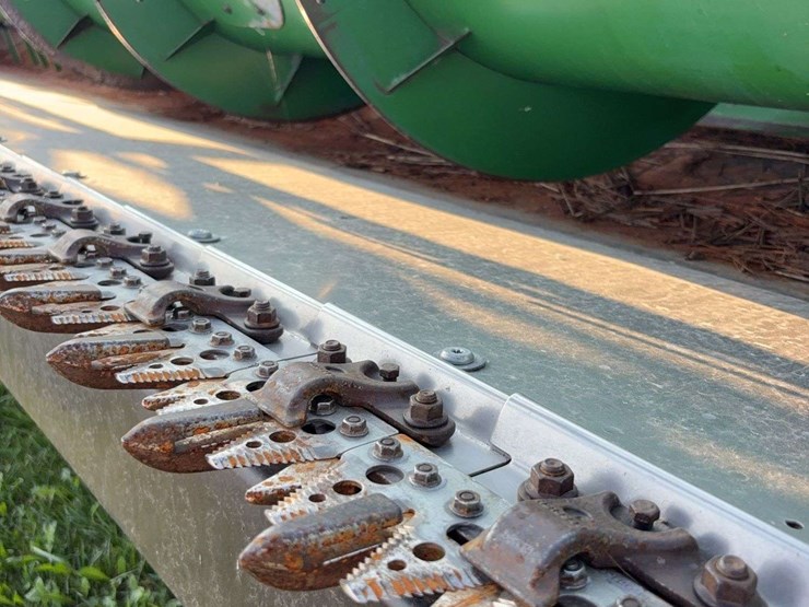 2010-john-deere-635f-image-8
