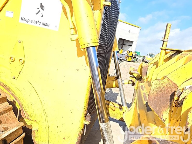 2014-komatsu-d155ax-7-image-40