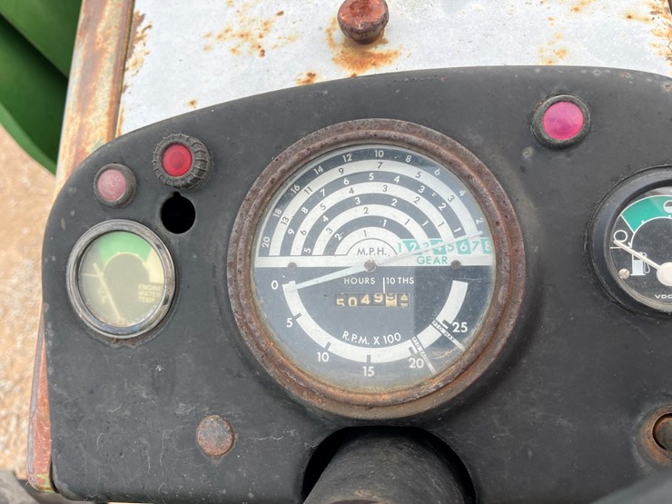 1976-john-deere-2240-image-15