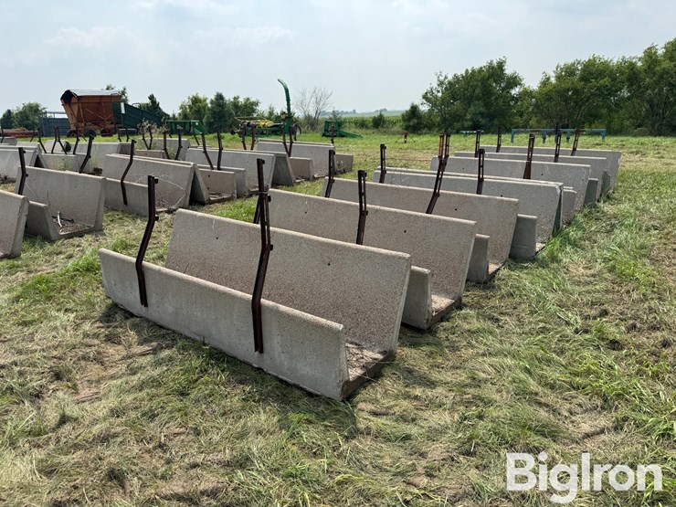 concrete-feed-bunks-image-5