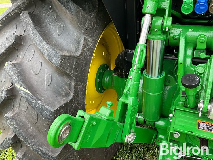 2023-john-deere-5095m-image-17