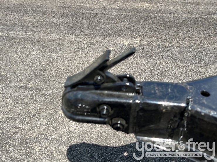 unused-double-a-trailers-83-x-20-14,000#-gvwr,-hdch,2-7000#-axles,-2'-dovetail,-all-led-lights,-st235/80r16-10-ply-on-8-hole-silver-mod-image-18