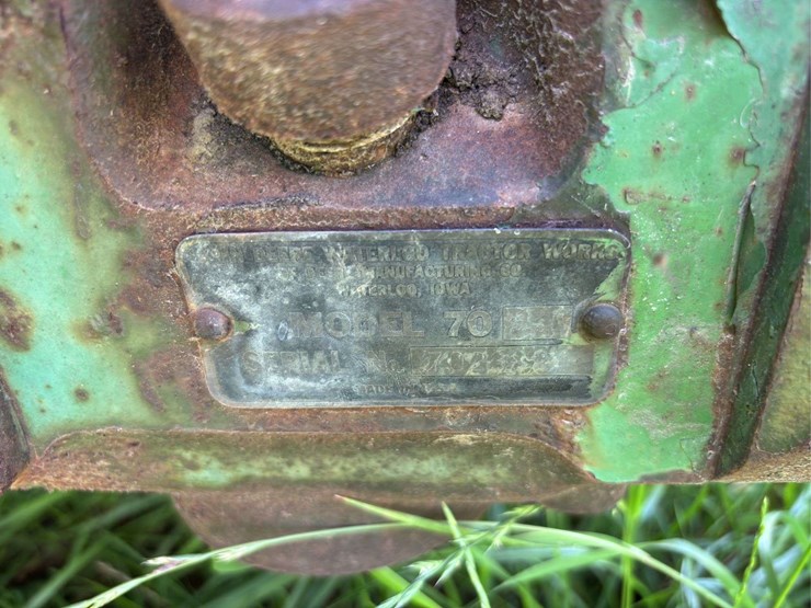 john-deere-70-image-58