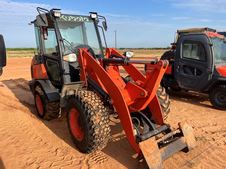 kubota-r630-image-3