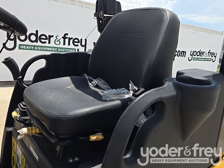2023-jcb-ct260-120-image-34