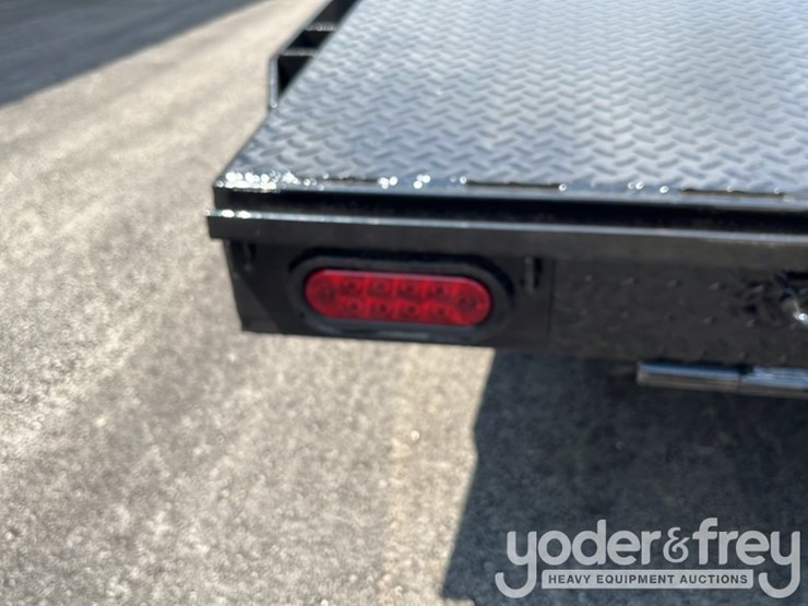 unused-double-a-trailers-83-x-20-14,000#-gvwr,-hdch,2-7000#-axles,-2'-dovetail,-all-led-lights,-st235/80r16-10-ply-on-8-hole-silver-mod-image-25