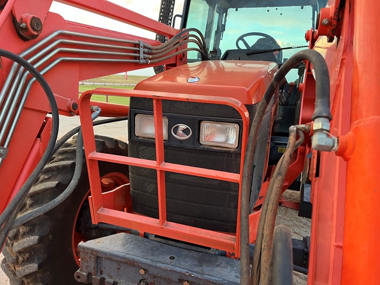 kubota-m105s-image-4