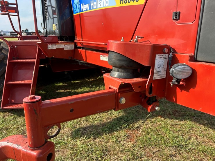 2013-new-holland-h8040-image-7