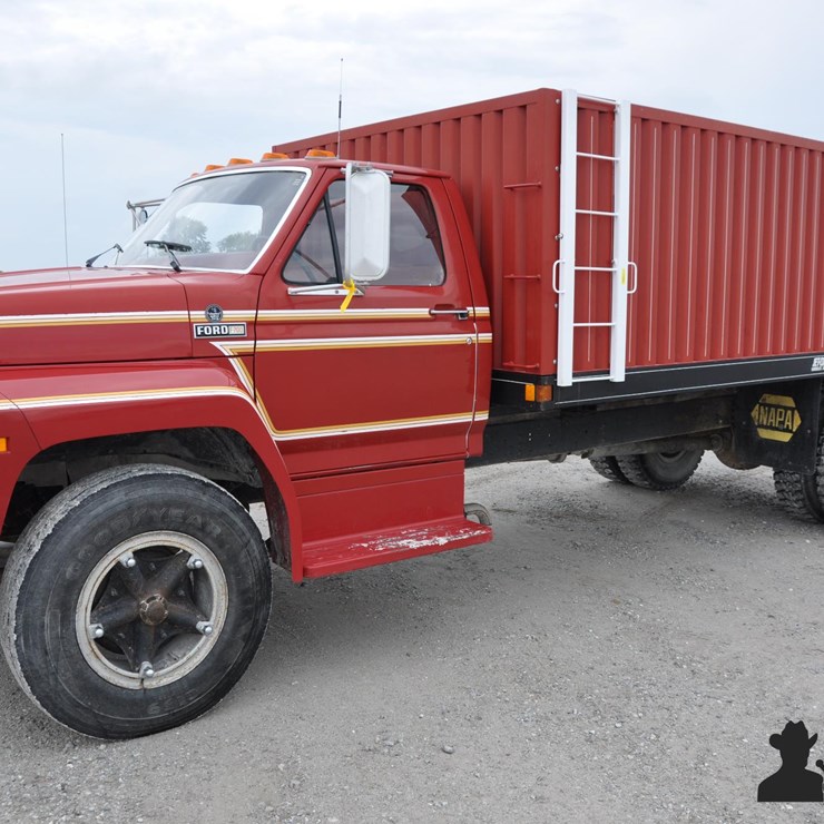 1983 FORD F700