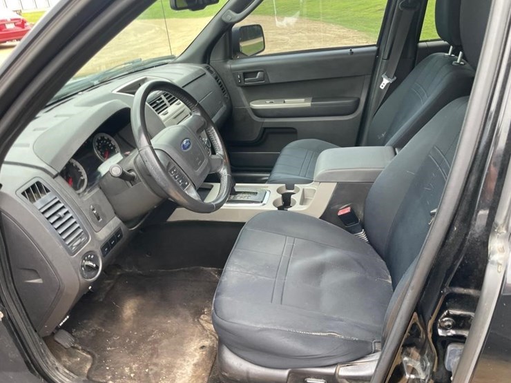2009-ford-escape-xlt-image-14