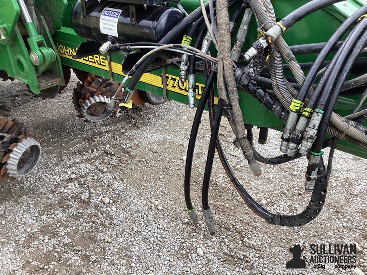 2009-john-deere-1770nt-image-14