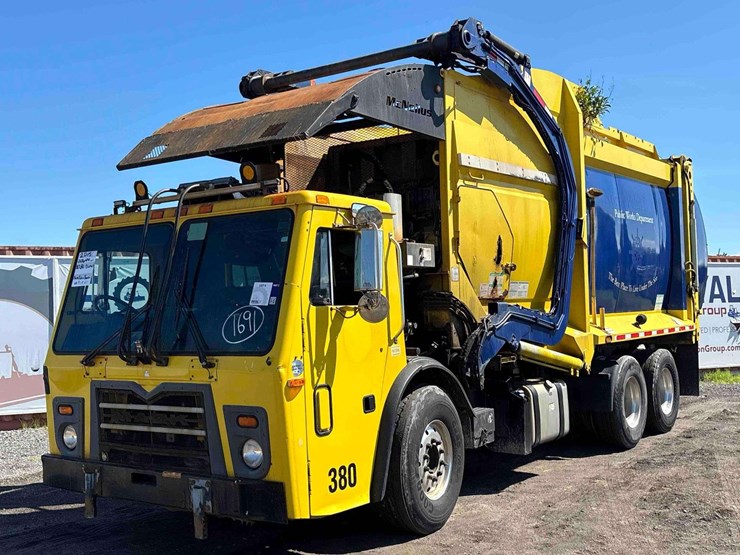 2015-mack-leu613-image-1